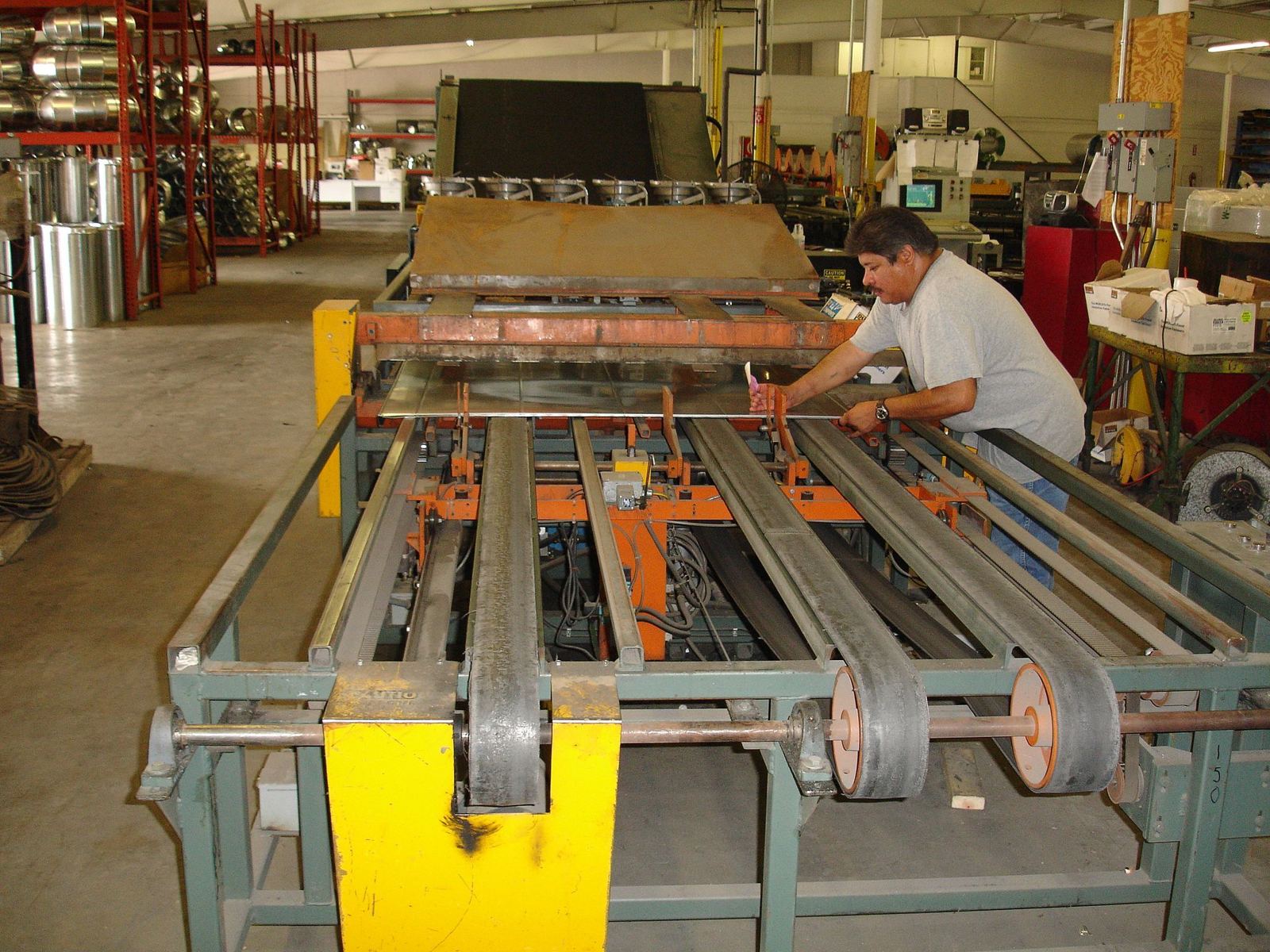 R2 fabricator running the duct coil line